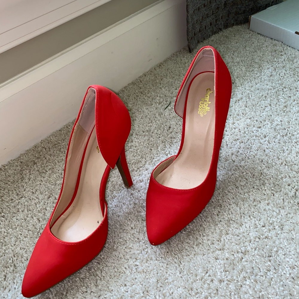 Red heels - Picture 3 of 4